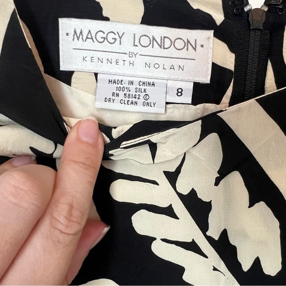 Maggy London by Kenneth Nolan Silk Dress Black Cream Floral Abstract Size 8 - Picture 5 of 6